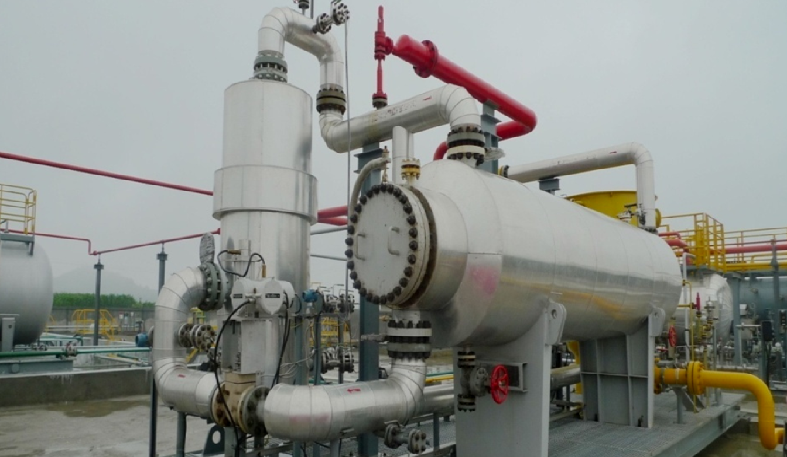 Устройство для извлечения углеводородов-1